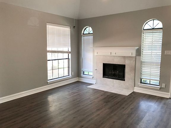 4th image of 1441 Stella Dr