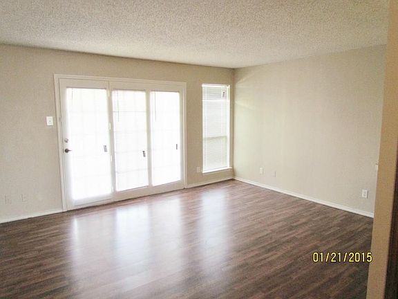 3rd image of 1505 E Interstate 30 APT 216D