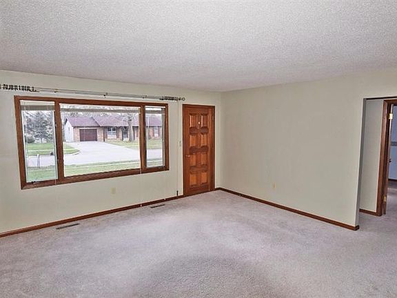 2nd image of 1605 21st St