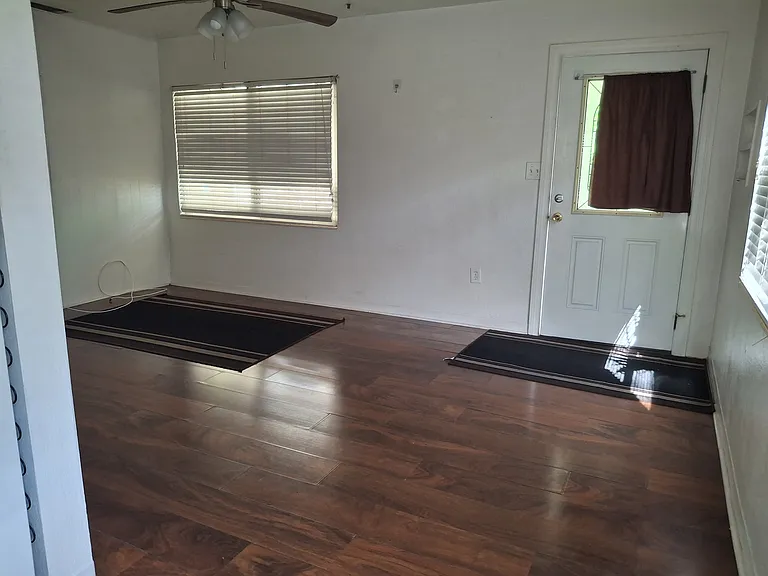 3505 W San Juan St — Photo 2