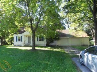 19071 Jeanette St, Southfield, MI