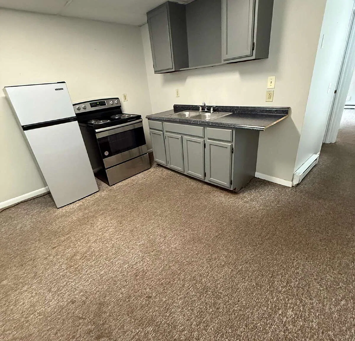 1 bed, 1.0 bath, $600 — Photo 3