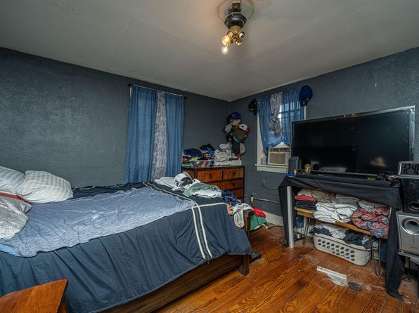 charleston-south-carolina-440949264 picture