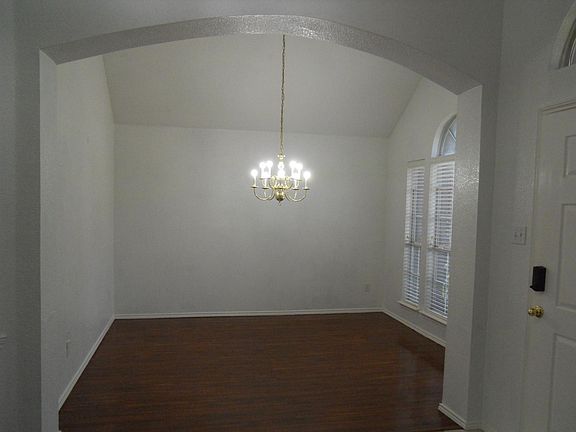 3rd image of 5305 Rain Forest Dr