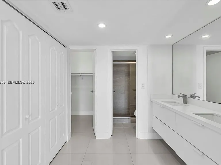 100 Bayview Dr #508 — Photo 14