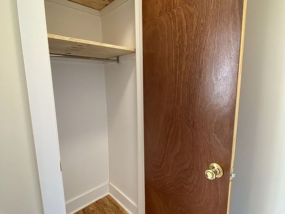 5th image of 2111 Beekman Pl APT 5E