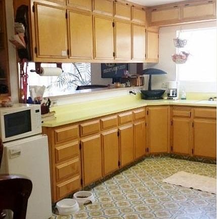 4th image of 22446 Colorado River Dr