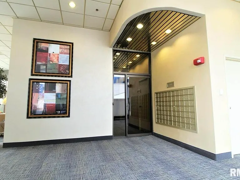 125 SW Jefferson Ave #W11W — Photo 10