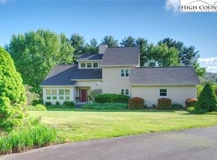 182 W Donnies Dr, Boone, NC 28607