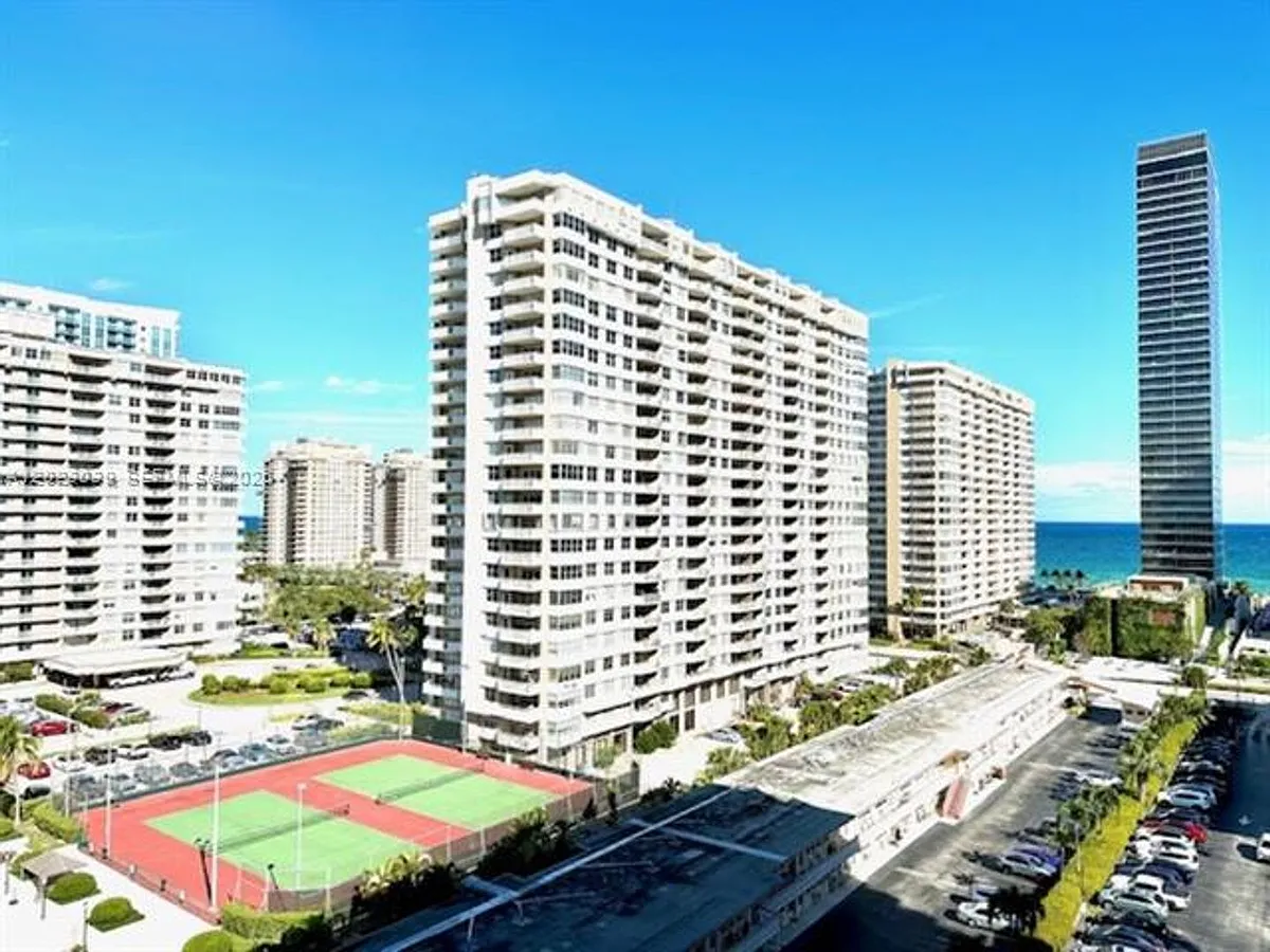 Building Photo - 2017 S Ocean Dr #1107