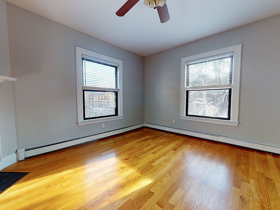 1st image of 14 Stearns Rd #3