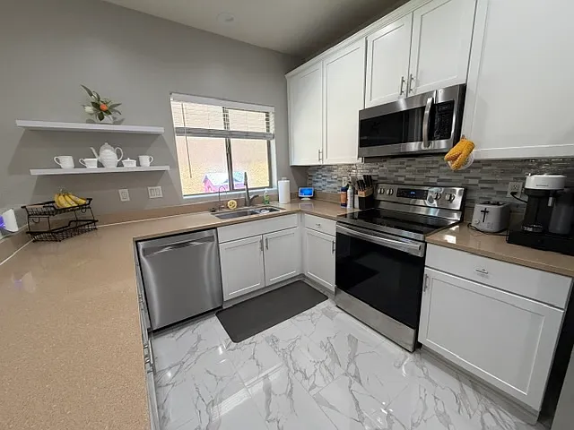 1072 S Cheshire Ln — Photo 5