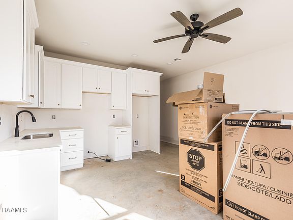 4th image of 505 Highland Park Ln