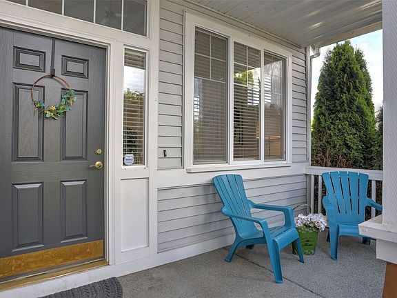3rd image of 1905 62nd Street SE