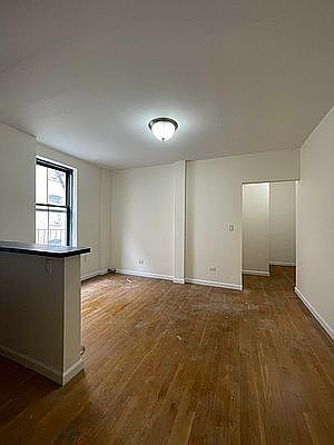 3rd image of 1450 1st Ave #5E