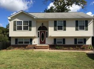 7307 Pullen Dr, Fredericksburg, VA 22407