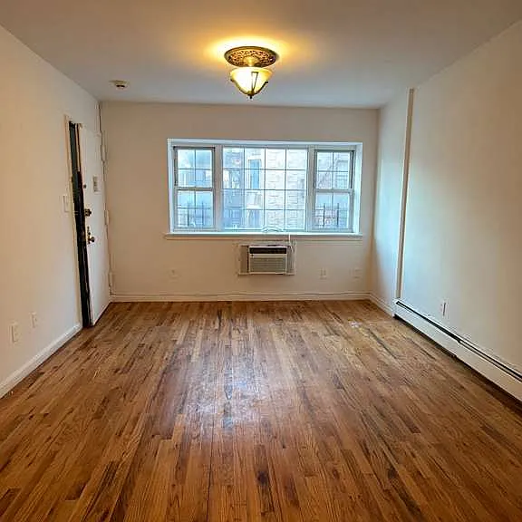 1256 Stratford Ave #1A — Photo 3
