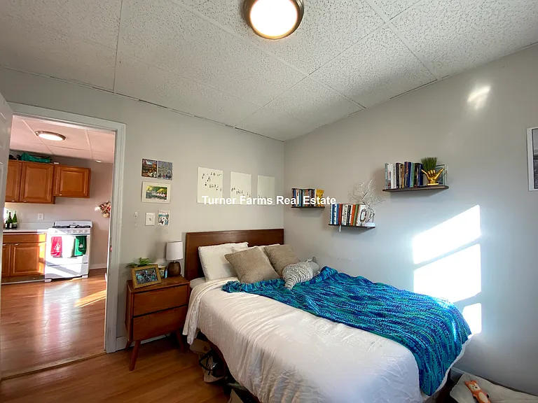 1572 Tremont St — Photo 24