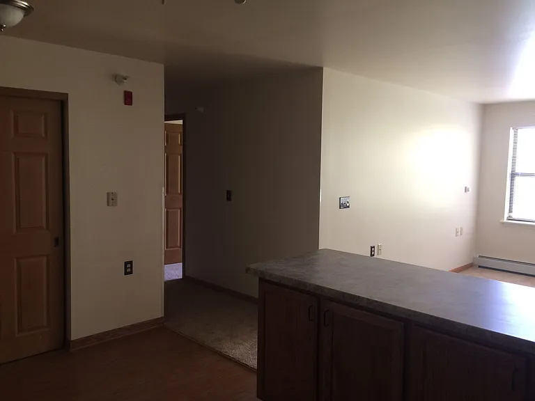 920 N Hawley Rd — Photo 9