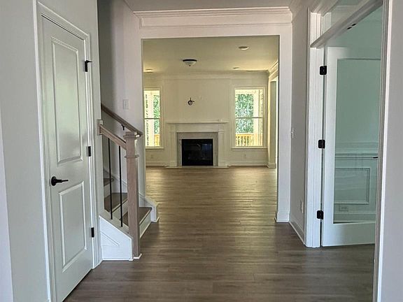 4th image of 722 Clovis St