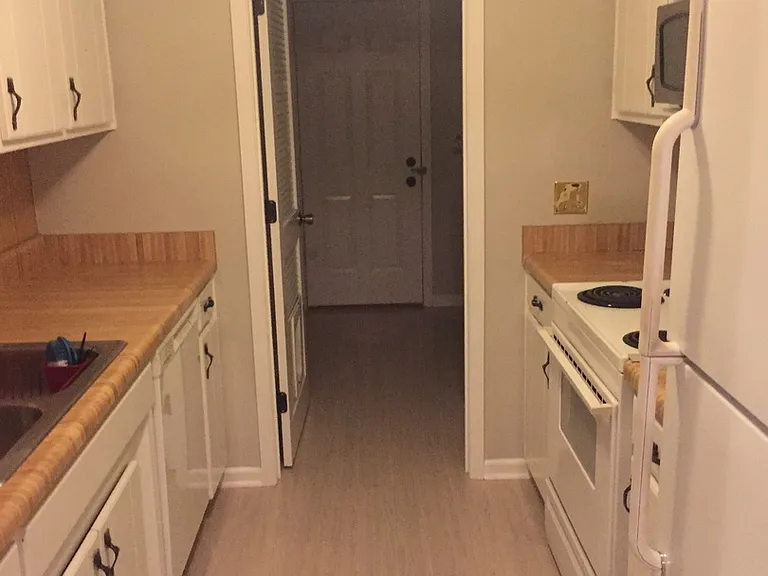 25 Oakwood Dr — Photo 15