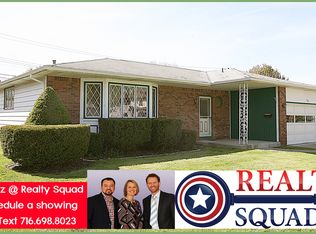 118 Cresthaven Dr, West Seneca, NY 14224