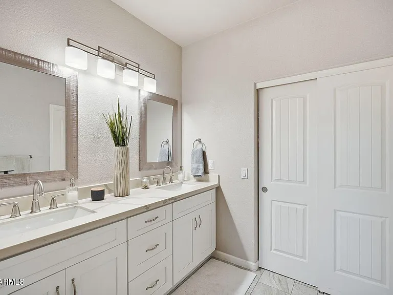 24950 S Lakewood Dr — Photo 30