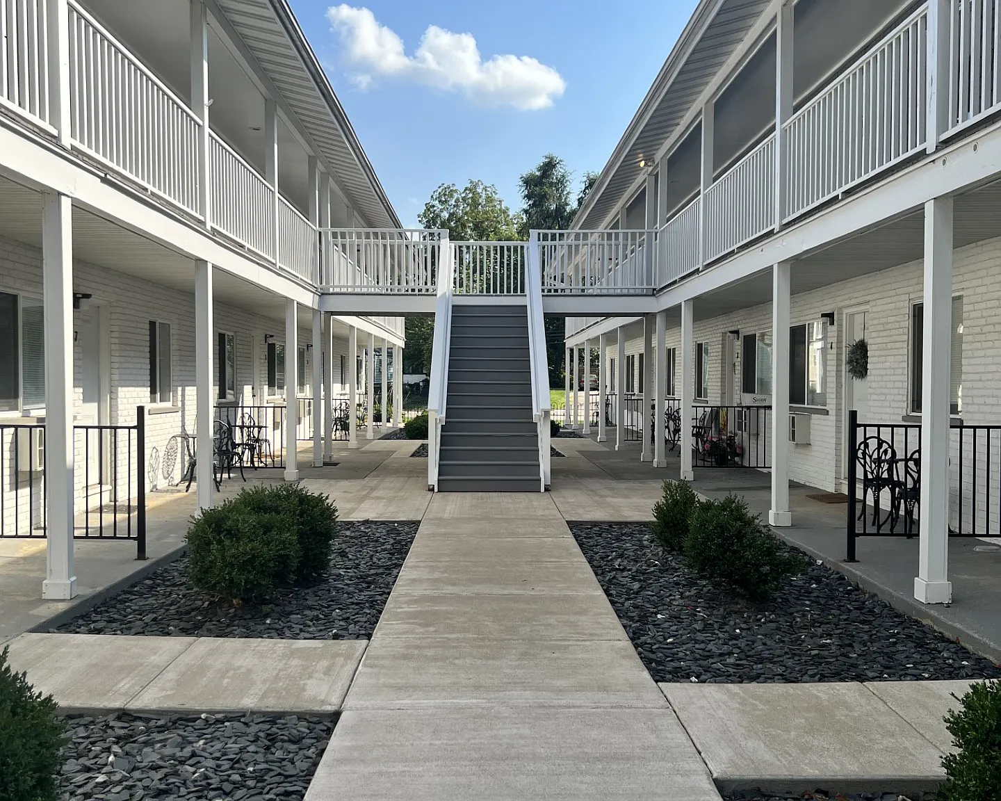 Carriage House - CH-2 — Photo 2