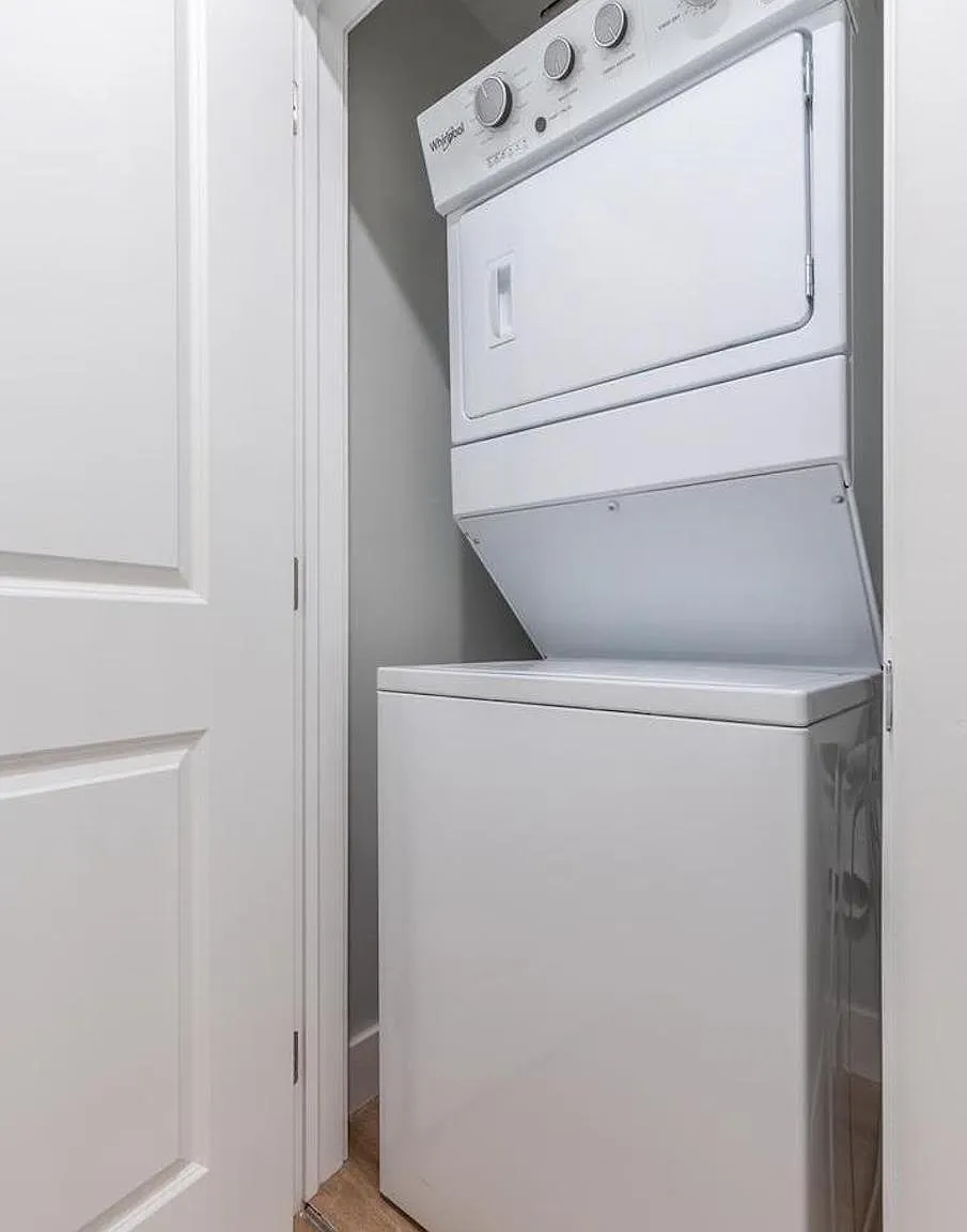 3 bed, 1683 sqft, $1,950 — Photo 3