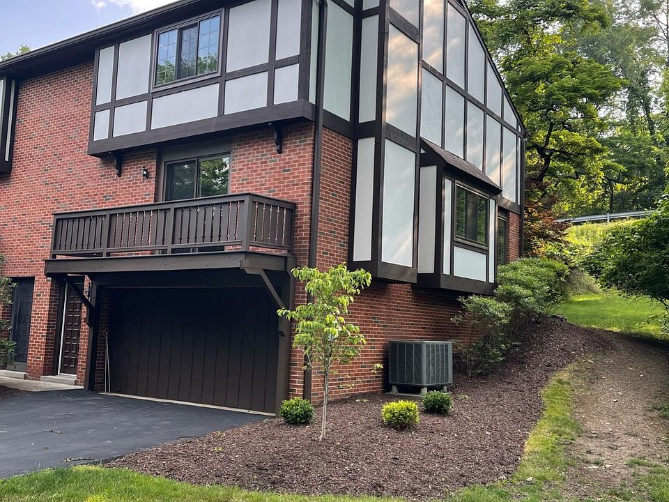 1st image of 111 Little Glen Dr