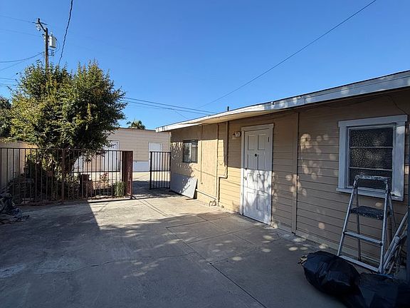 2nd image of 10031 Larson Ave