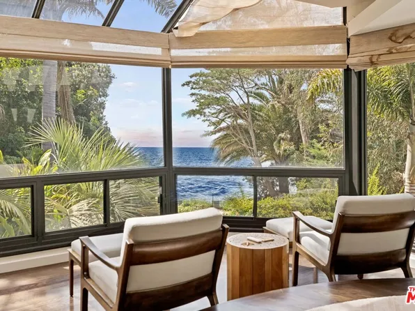 31833 Sea Level Dr, Malibu, CA 90265