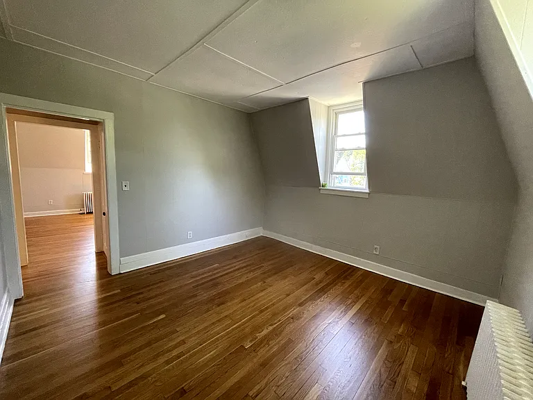 4 Main St #5 — Photo 11