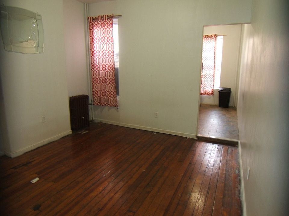 2nd image of 377 Sumpter St #1B