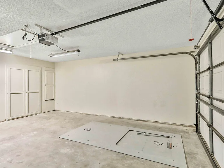 512 N Morgan Dr — Photo 5