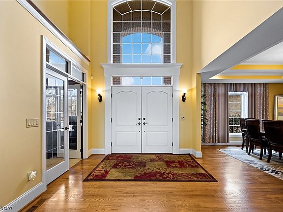 3rd image of 2828 Steelwood Cir