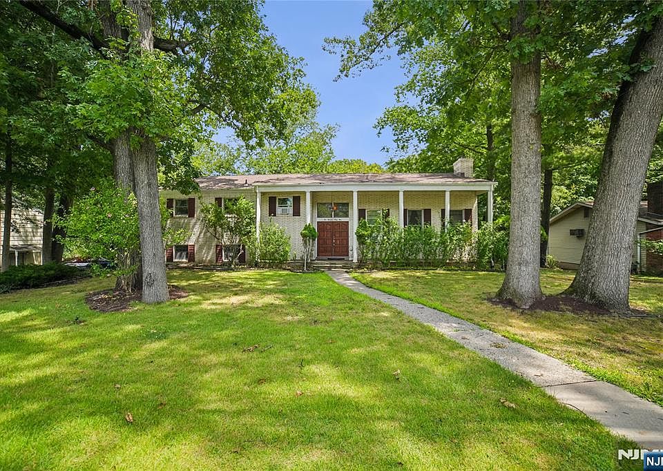 1st image of 249 Knickerbocker Road