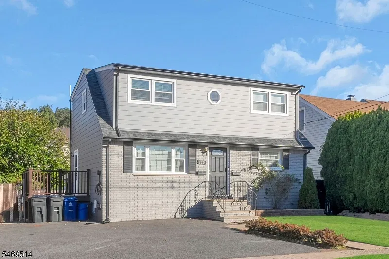 231 Philip Ave