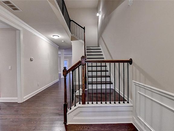 2nd image of 11619 Davenport Ln