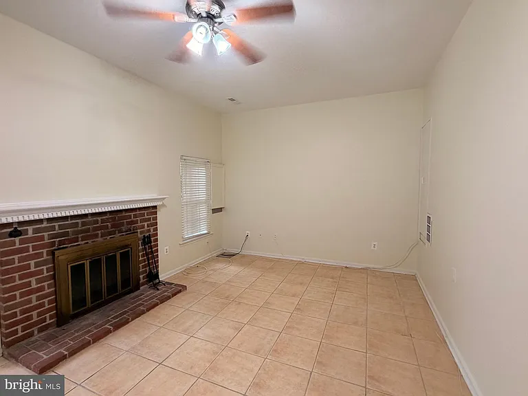 8818 Ridge Hollow Ct — Photo 16