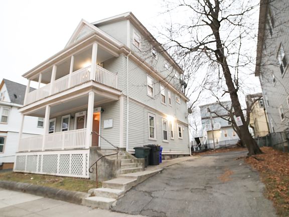 4th image of 154 Woodrow Ave #1