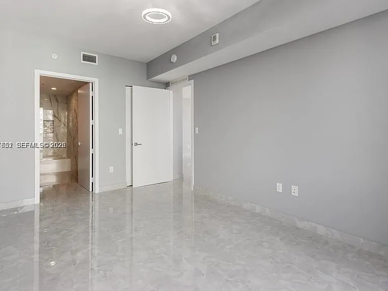 488 NE 18th St #3801 — Photo 14