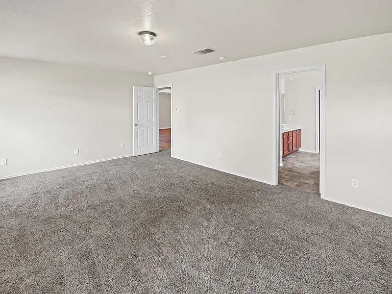 2127 Red Rock Xing — Photo 10