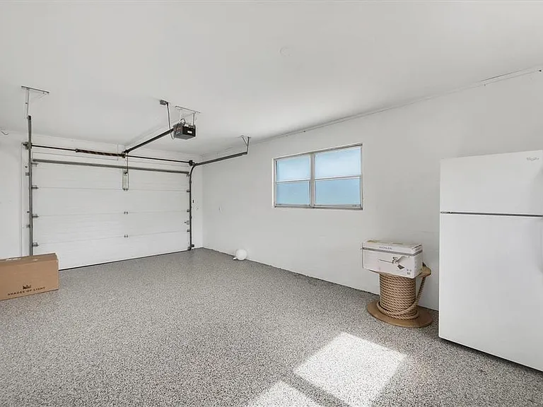 550 Gaspar Dr — Photo 33