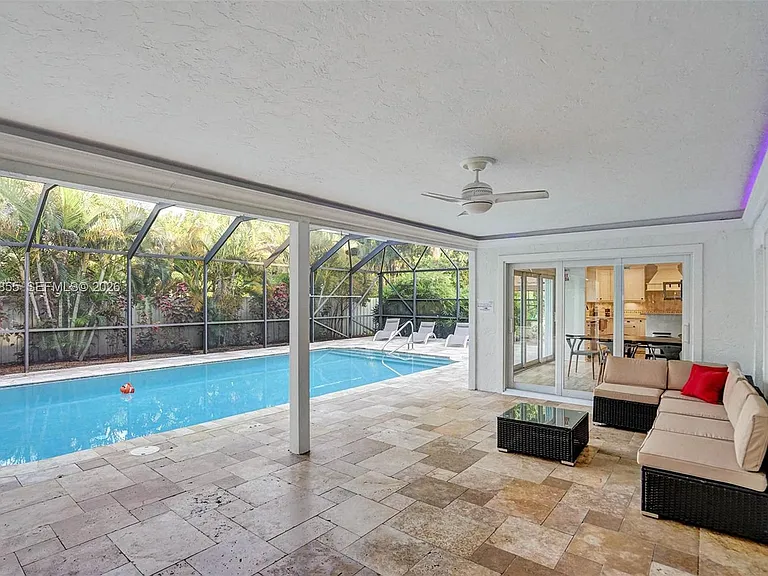 2120 SW 28th Way — Photo 71
