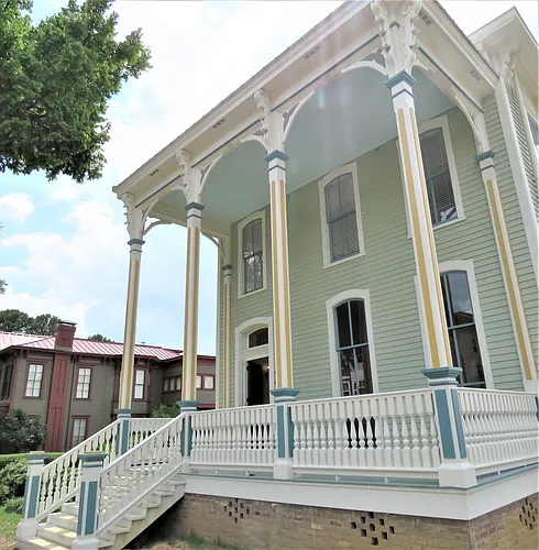 904 Scott St Photo 1
