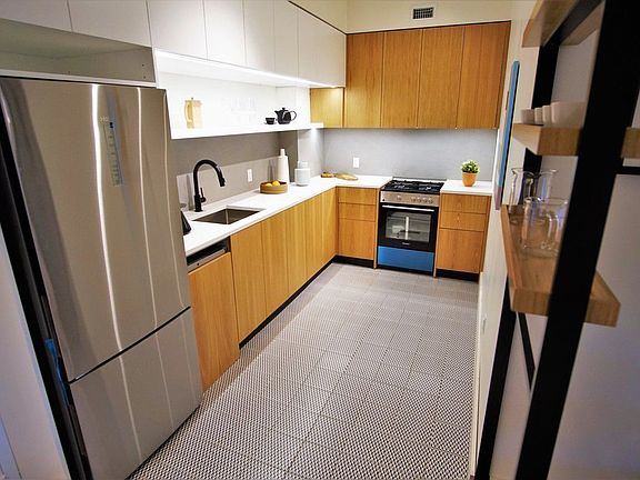 2nd image of 633 Marcy Ave #304