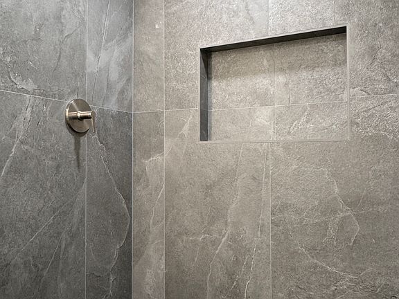 5th image of 303 Harvard St #104