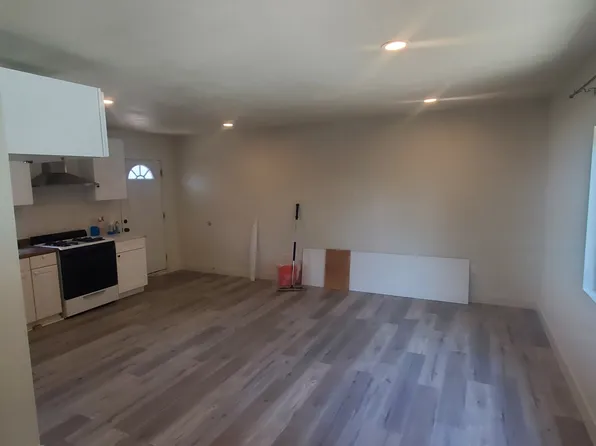 566 E Fernleaf Ave #B, Pomona, CA 91766