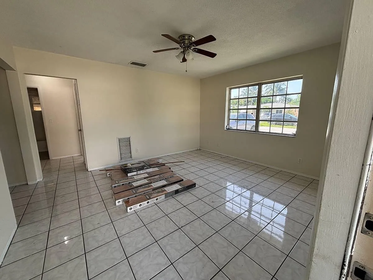 2 bed, 1.5 bath, 1000 sqft, $1,900 — Photo 4